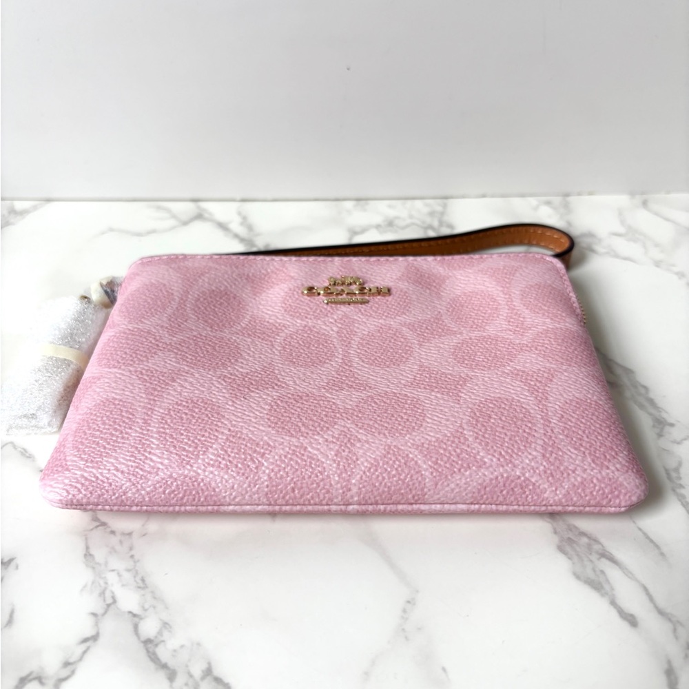 New LIMITED EDITION Coach Corner Zip Wristlet Powder Pink with Charm - Picture 8 of 12